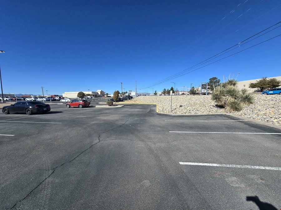 1359 Lomaland Dr Hard Corner