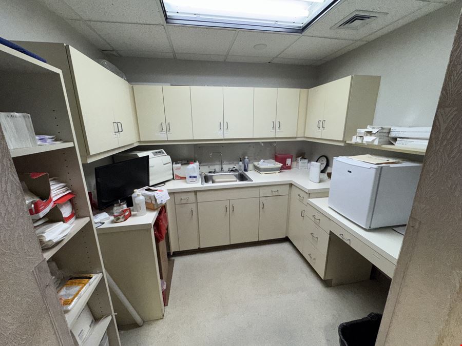 Turnkey Medical / Professional Office Suite
