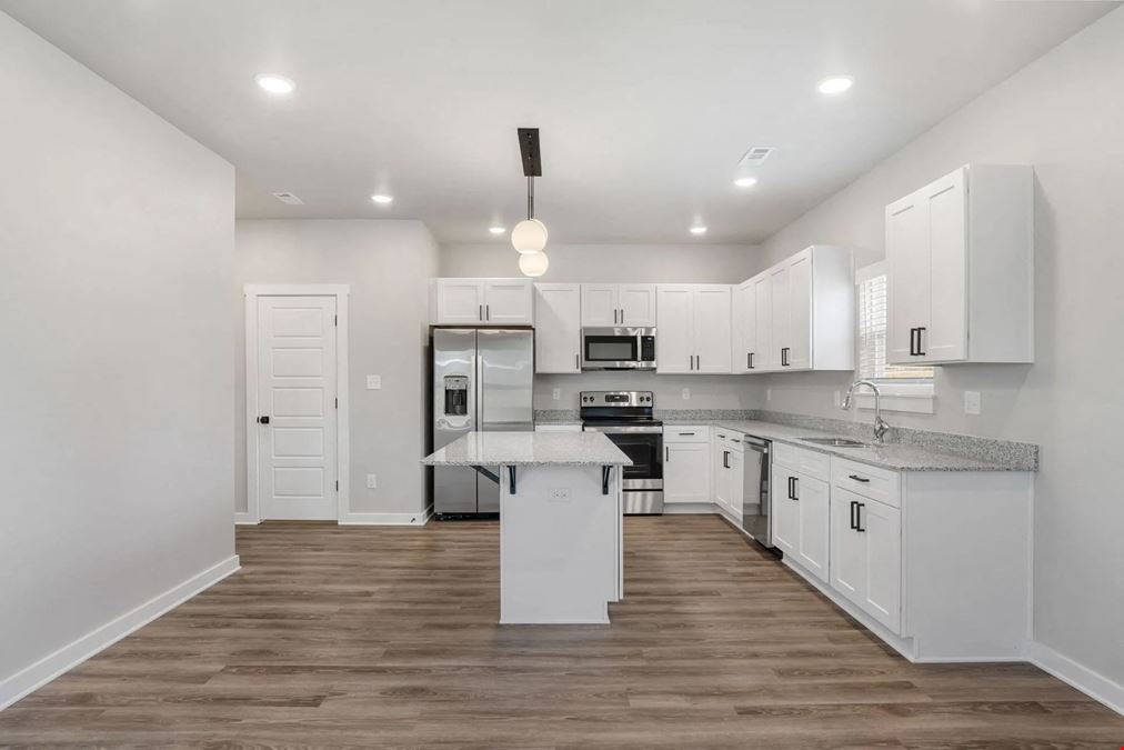 Birdmaster Townhomes
