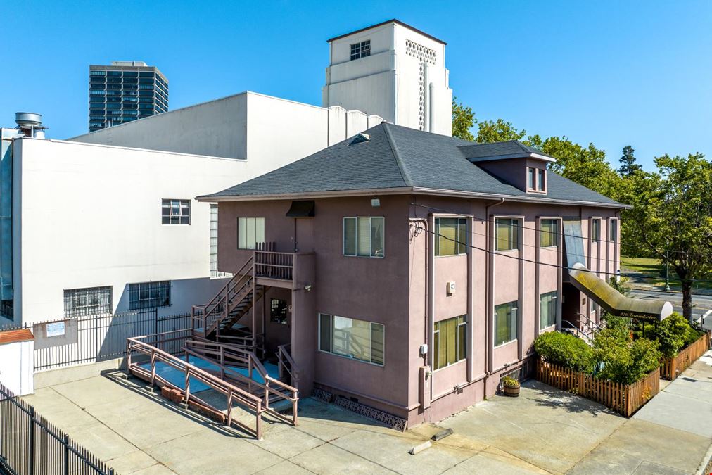 270 Grand Avenue