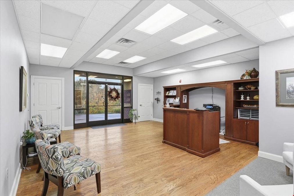 8862 Cedar Springs Ln