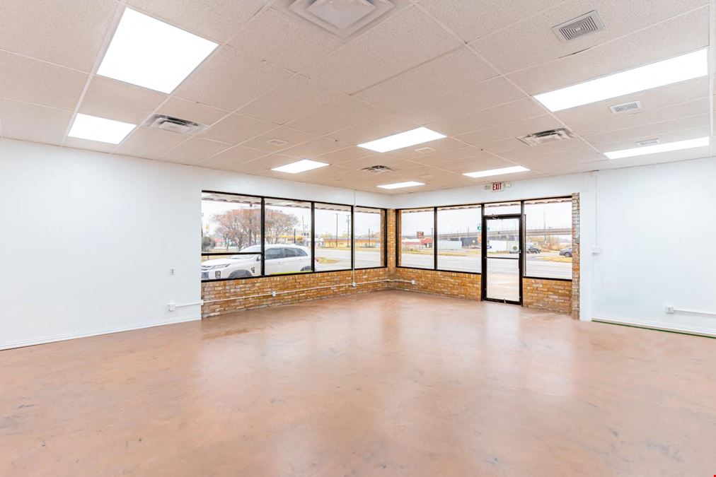 Retail for Lease in Terrell, TX