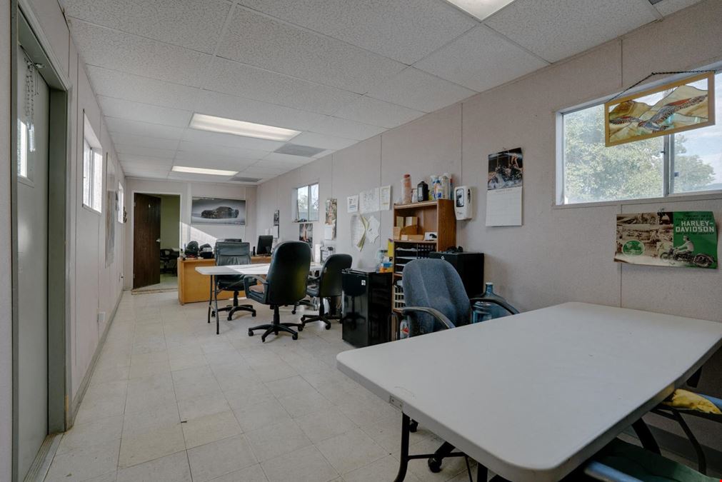 1132 Paseo del Pueblo Sur