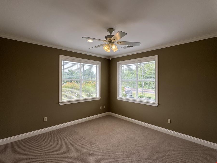6253 Goodman Rd E, Olive Branch, MS 38654