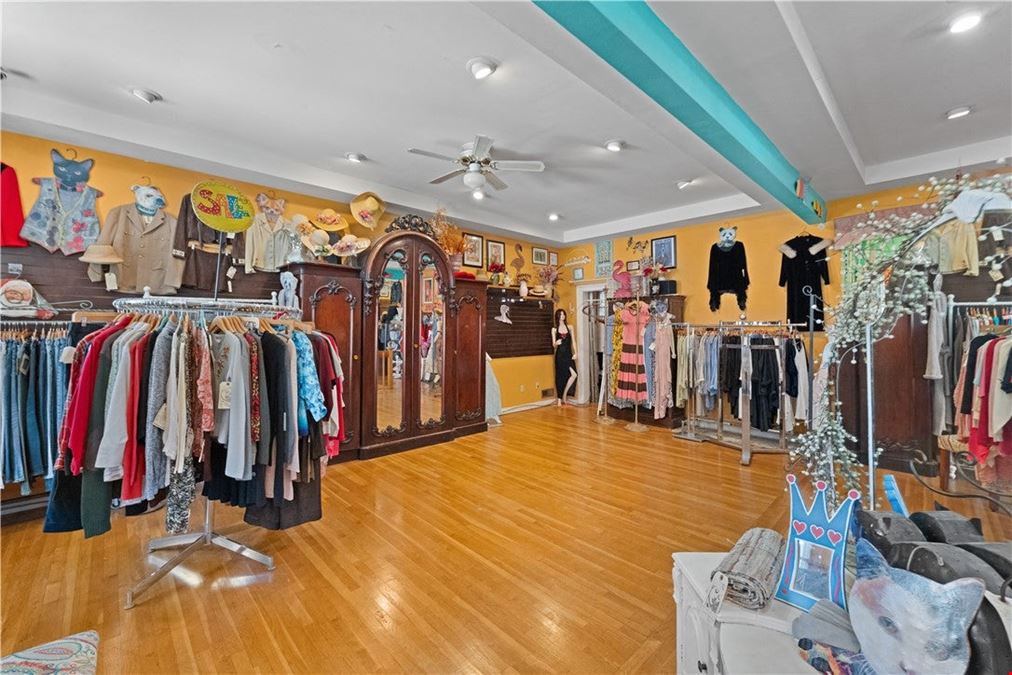 84 Spring St
