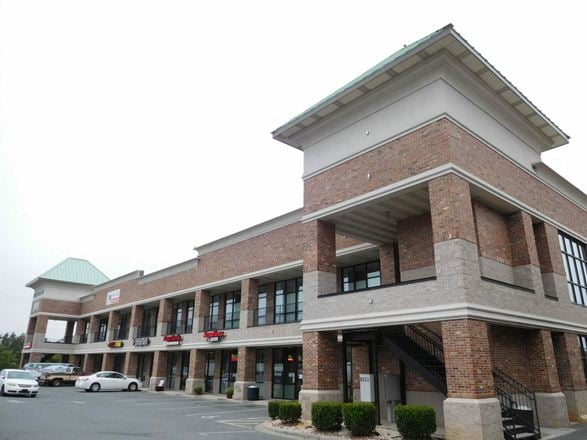 Preview of Retail space for Rent at 1606 East Roosevelt Boulevard