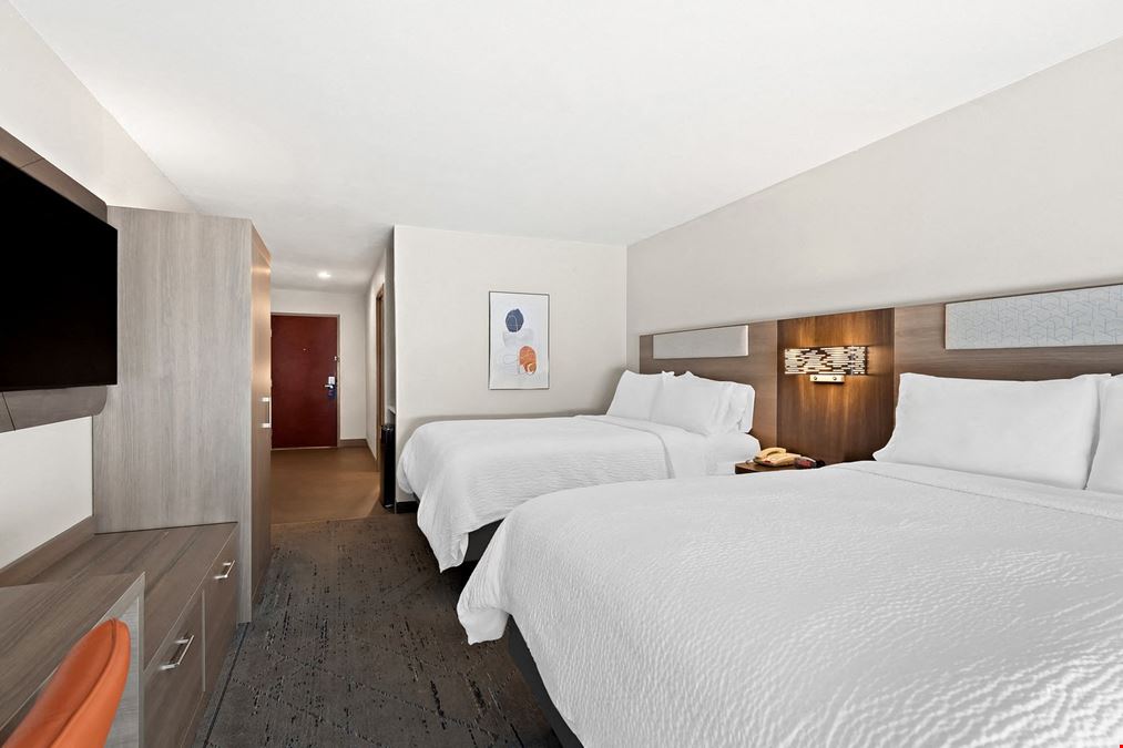 Holiday Inn Express & Suites Perry