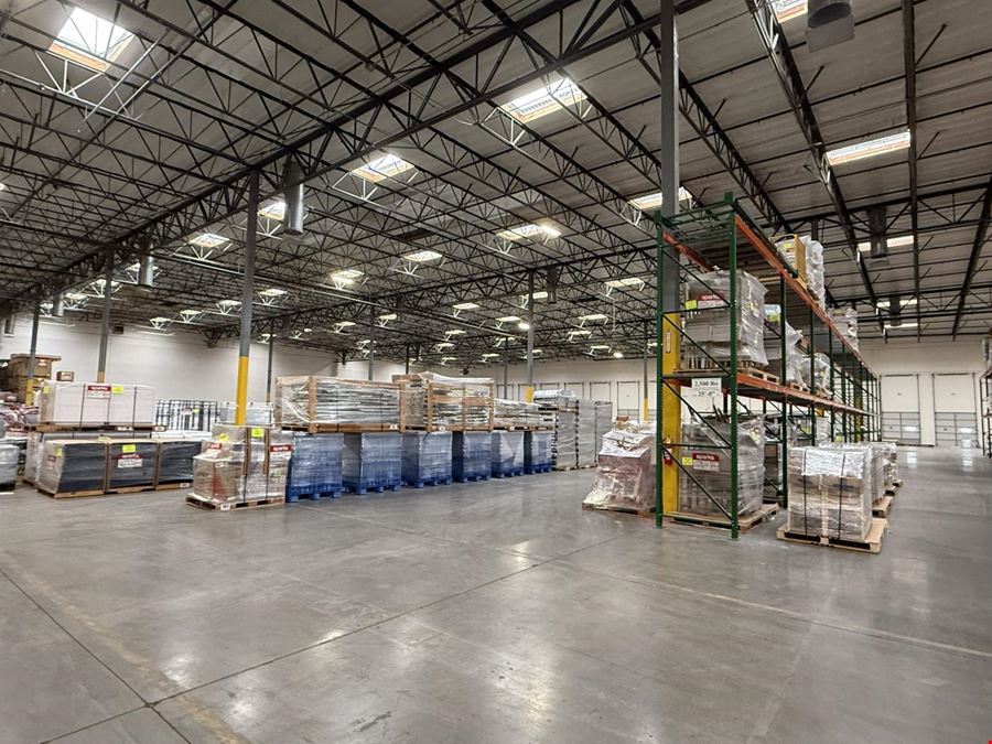 *Sublease* ±81,102 SF office / whs