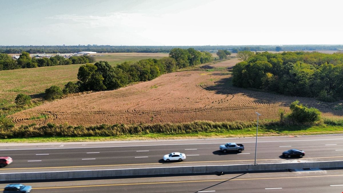 E. I-35 & Sycamore Rd