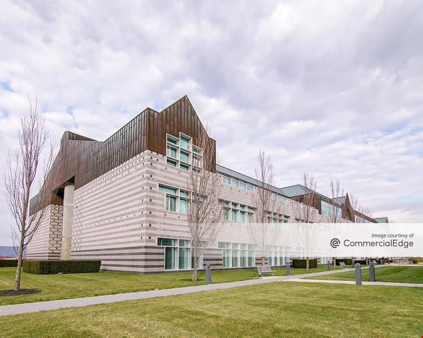 100 Sterling Parkway