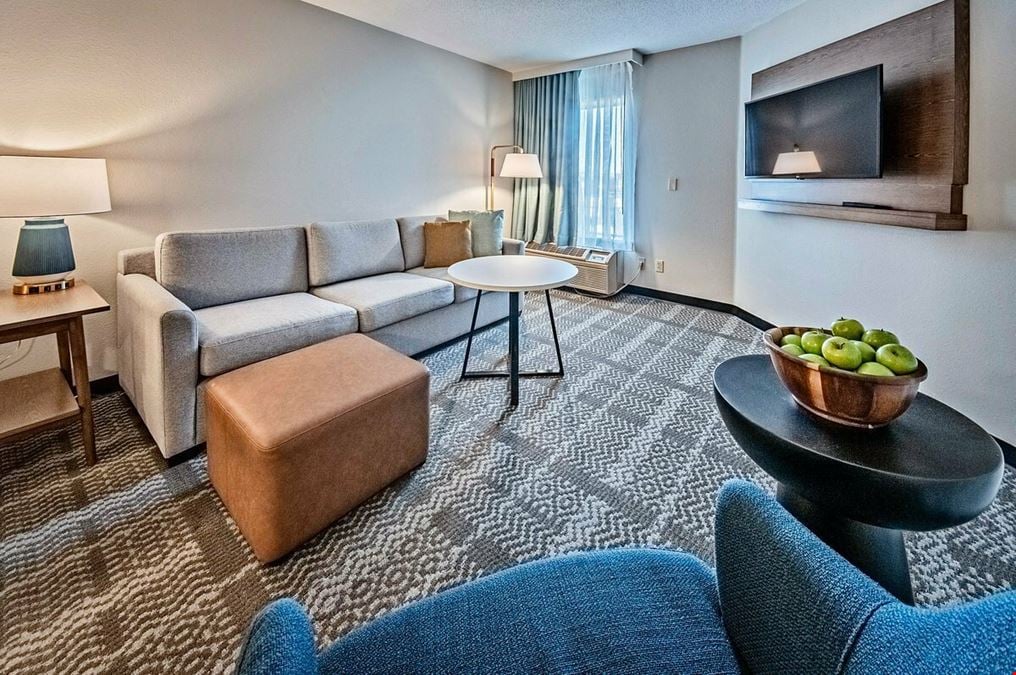 Staybridge Suites Cedar Rapids North