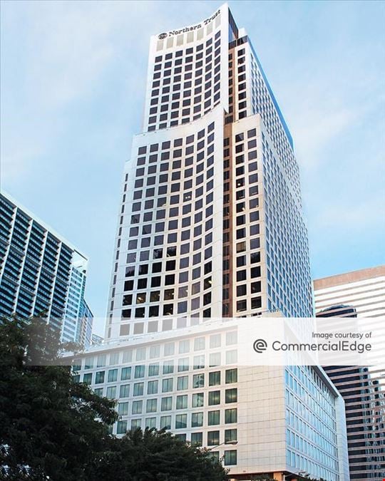 Brickell World Plaza