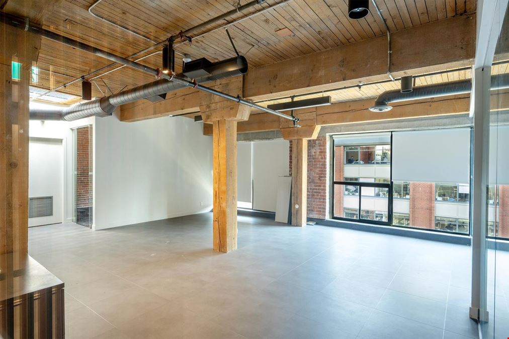 400-1120 Hamilton Street, Vancouver, BC