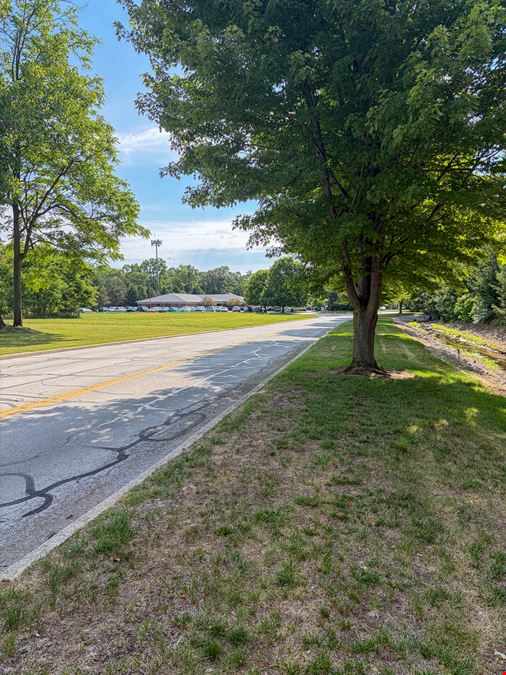 5822 Park Center Ct