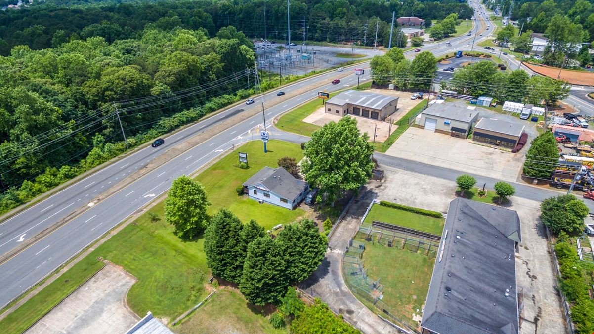 Freestanding Commercial on Bells Ferry Road