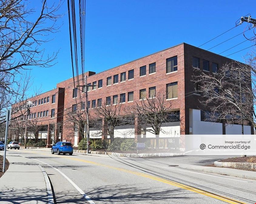 313 Pleasant Street