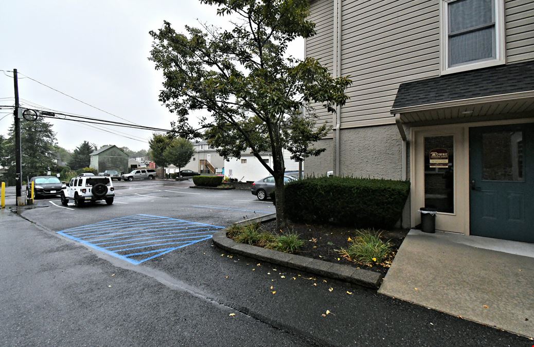 206 N Main St
