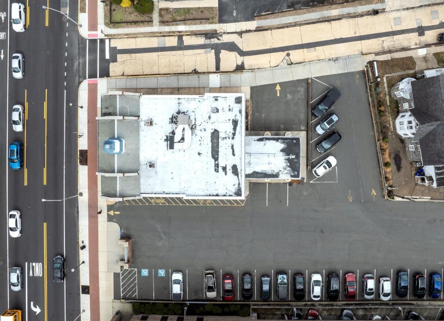 Prime Woodbury Commercial Space – Main Floor & Lower Level