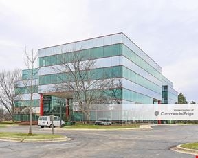 Lincolnshire Corporate Center - 111 Barclay Blvd