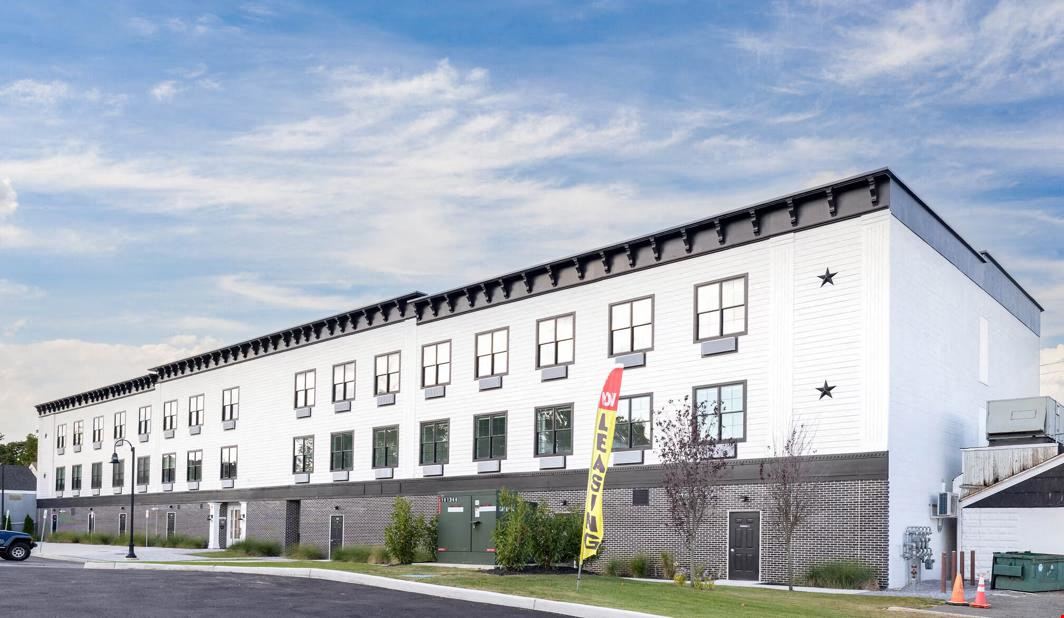The Lofts at Maple & Main Retail