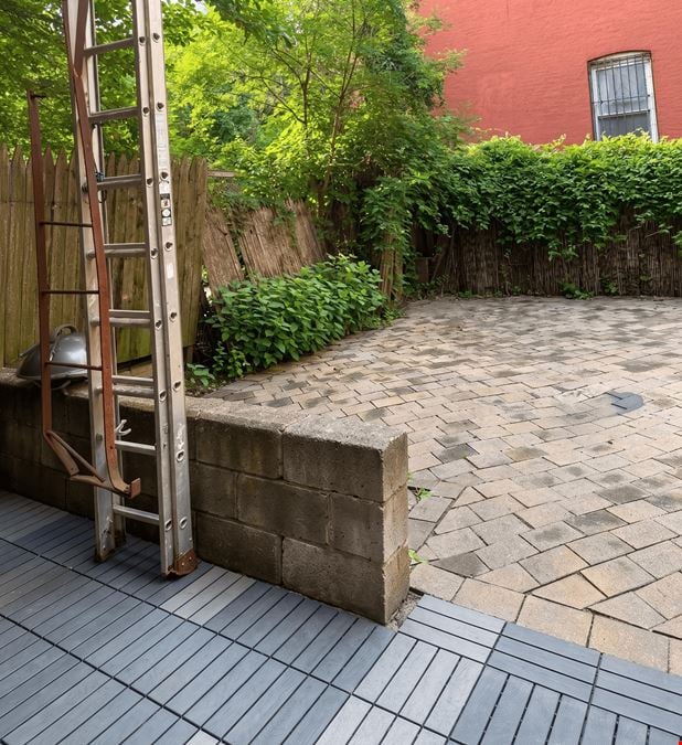 800 SF | 188 Tompkins Avenue | Bed-Stuy Vanilla Box Retail/Office With Backyard for Lease
