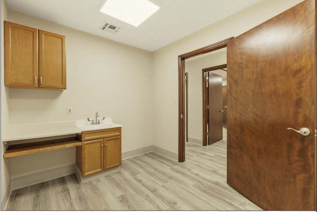 1623 Physicians Dr.