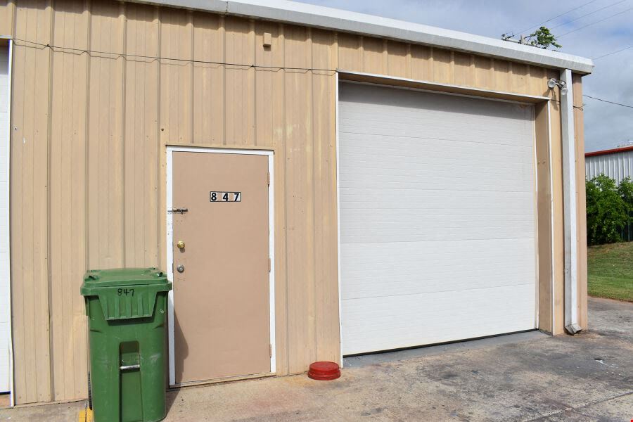 841 Industrial Dr