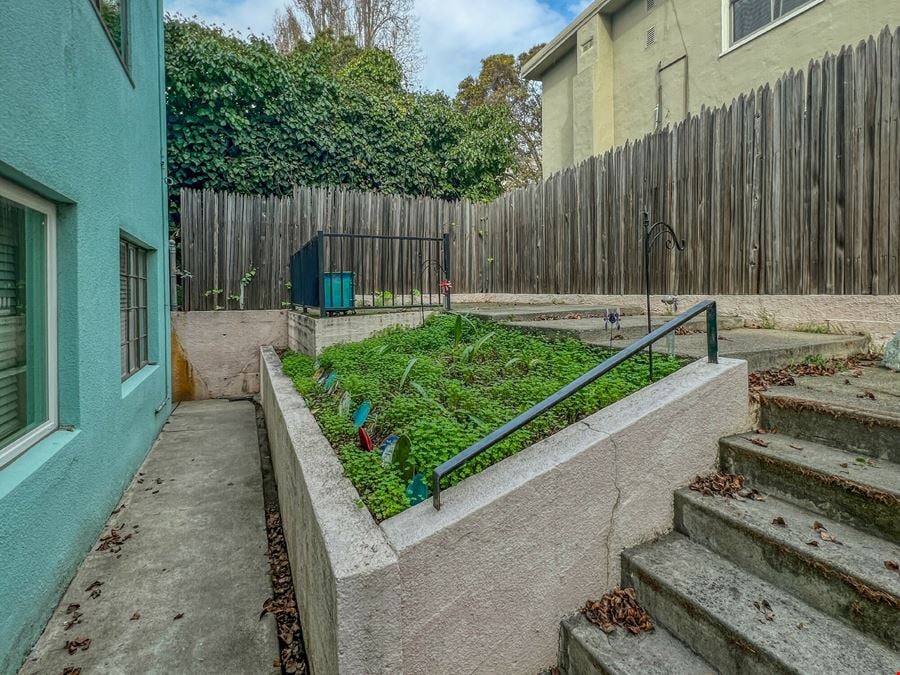1919 Curtis Street in Berkeley, CA 94702