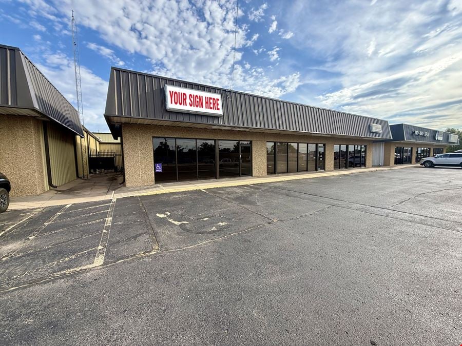RETAIL/OFFICE NEAR WEST & CENTRAL