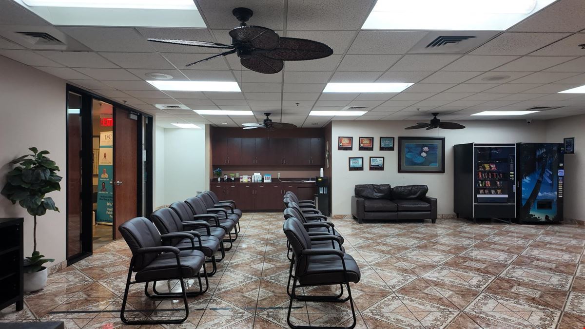 202 E EARLL DR UNIT 360
