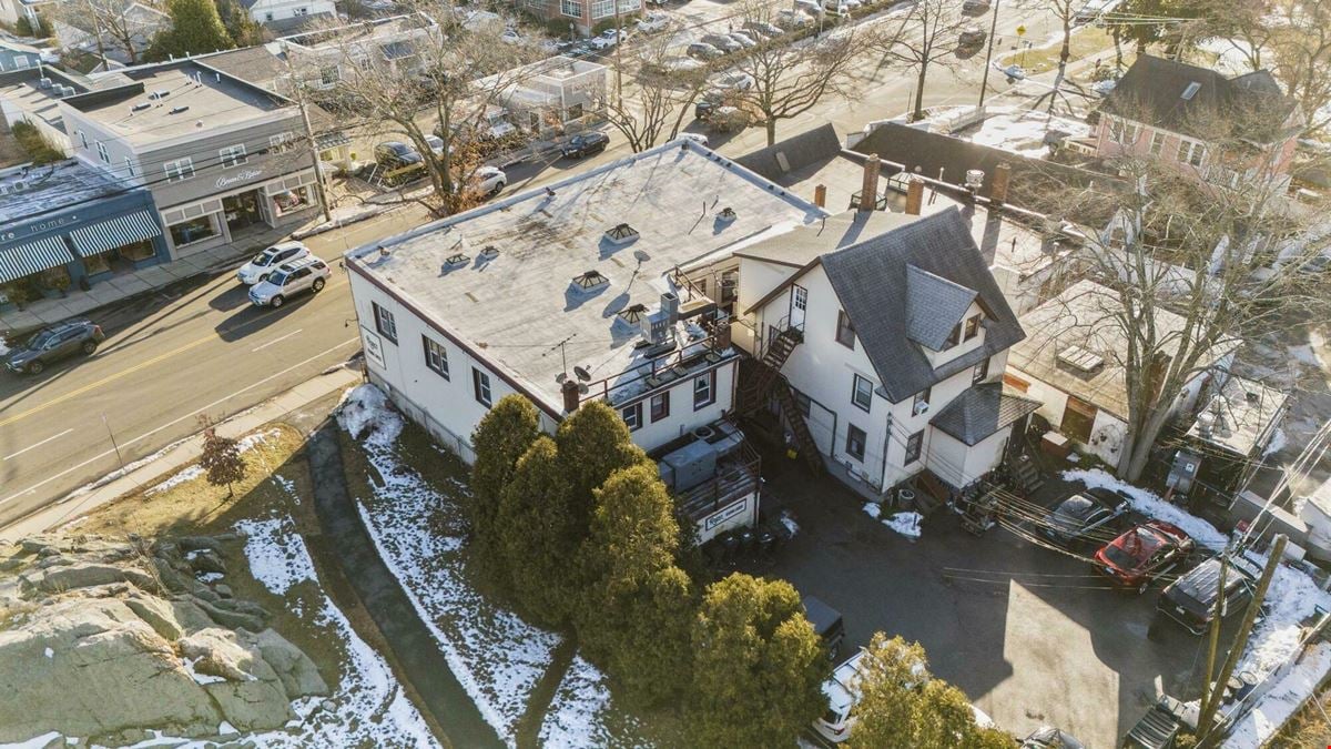 232-238 East Putnam Avenue