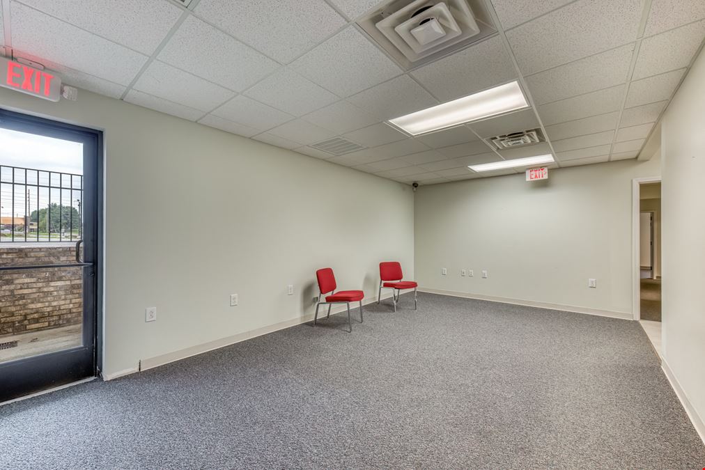 1712 Volunteer Parkway