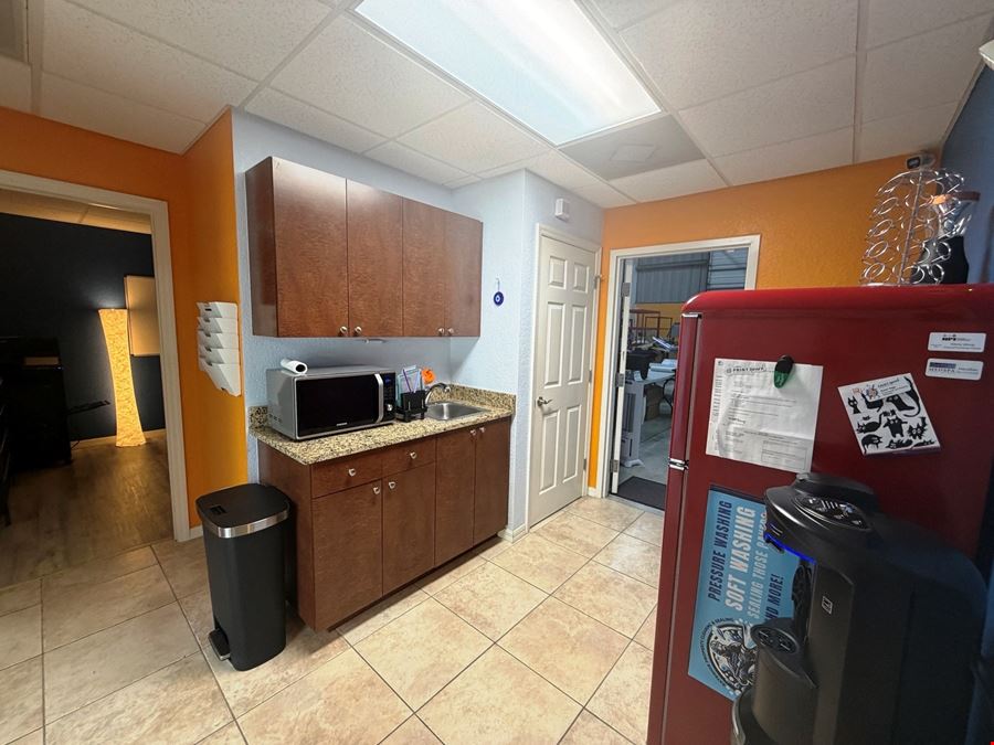 Industrial Flex Unit 3 for Lease