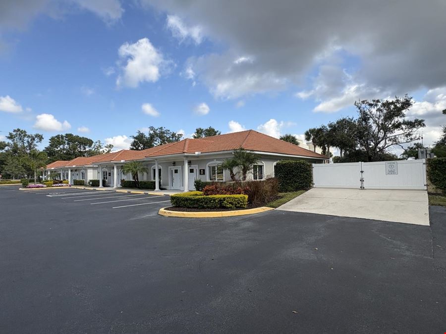AMAZING INVESTMENT OPPORTUNITY ON UNIVERSITY PKWY.!