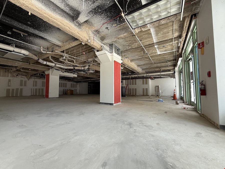 Prime Retail Space for Lease | Downtown Miami