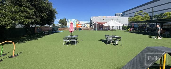 For Lease: The Backyard of Lauderdale