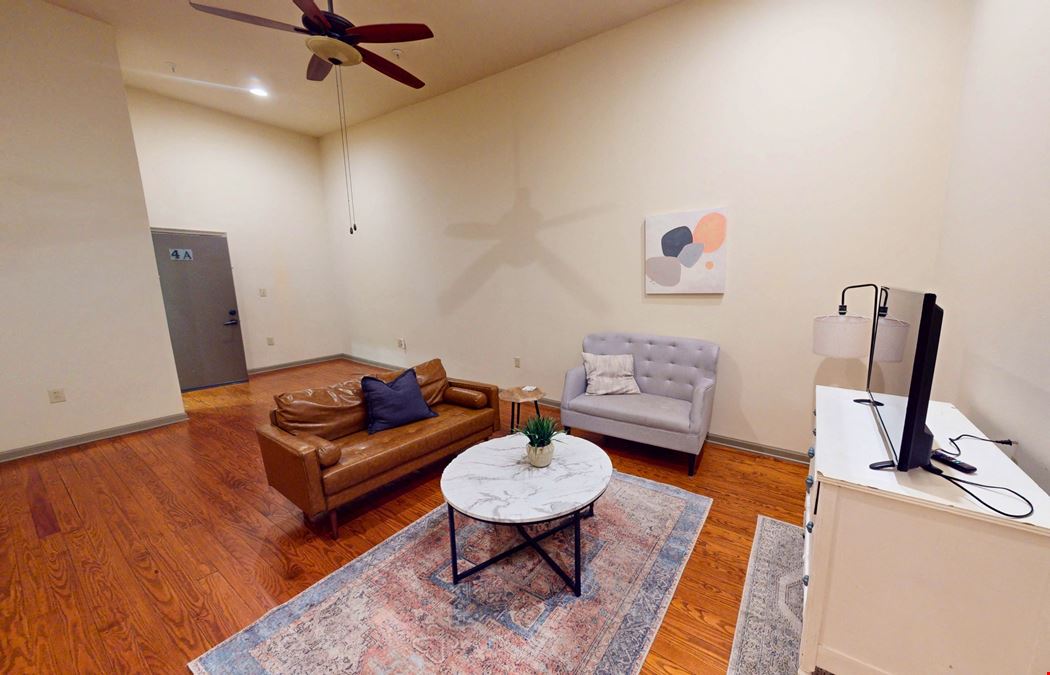 135 W Salem