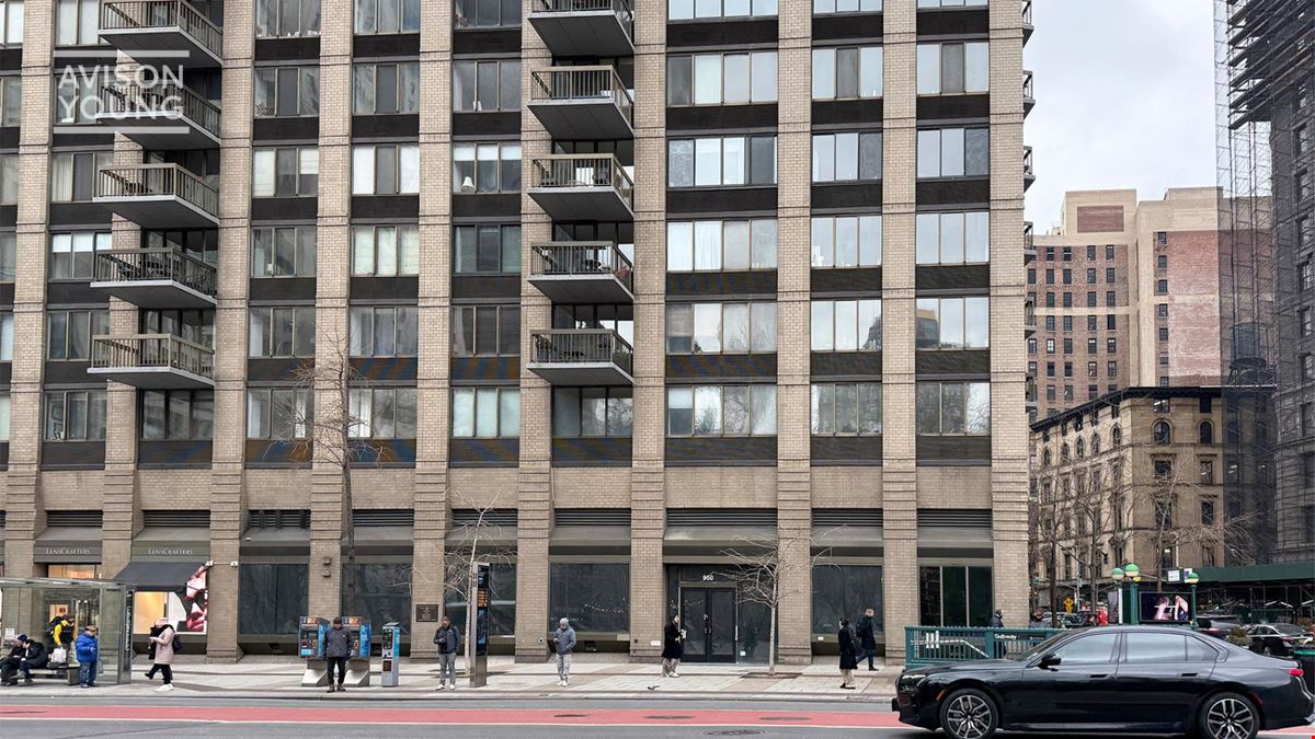 950 Broadway