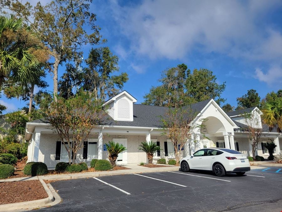 1,300 SF End-Unit Office For Sale - Bluffton