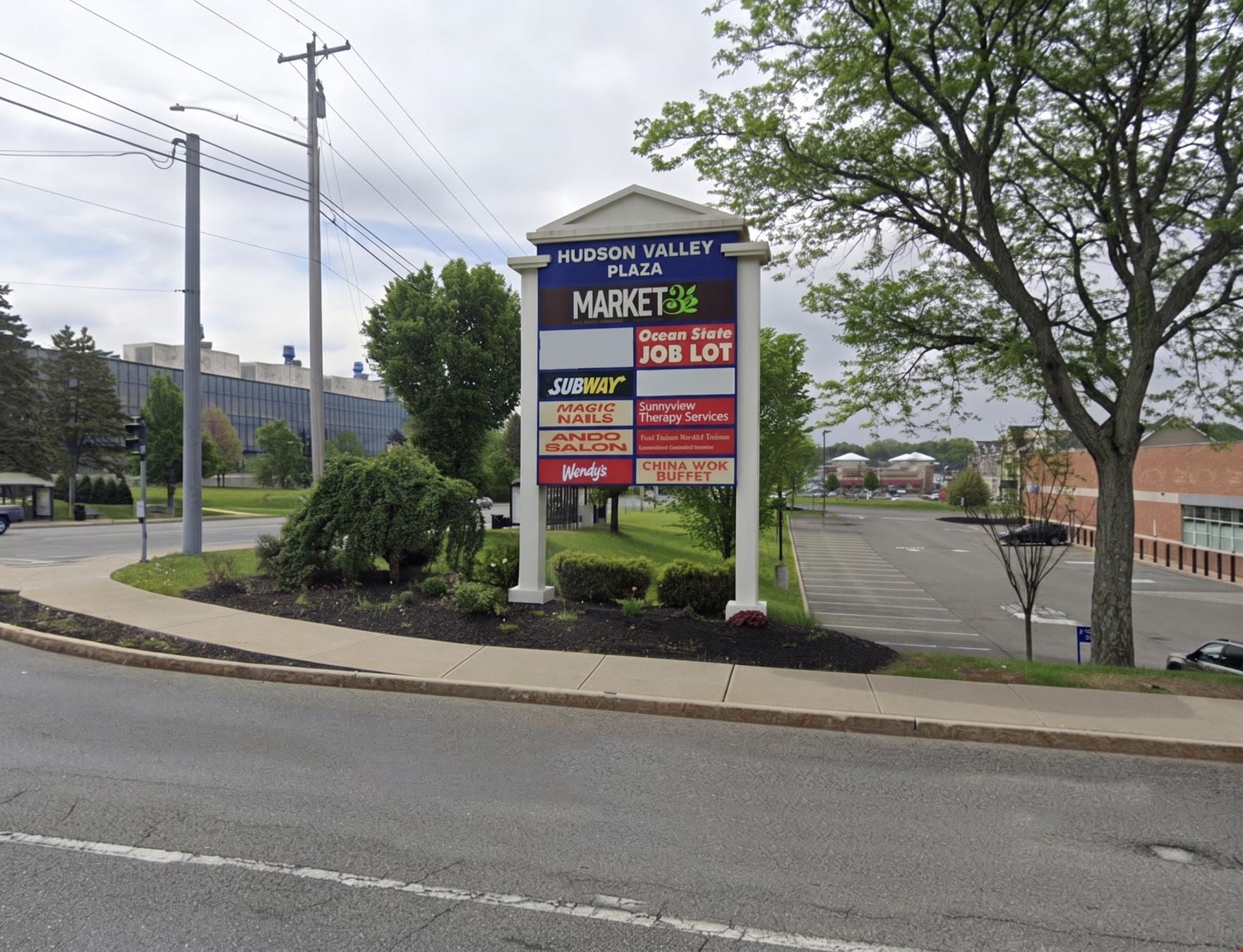 Hudson Valley Plaza