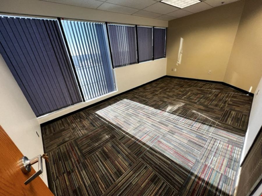 5062 SF Suite 445 Professional Office Spaces in Colorado