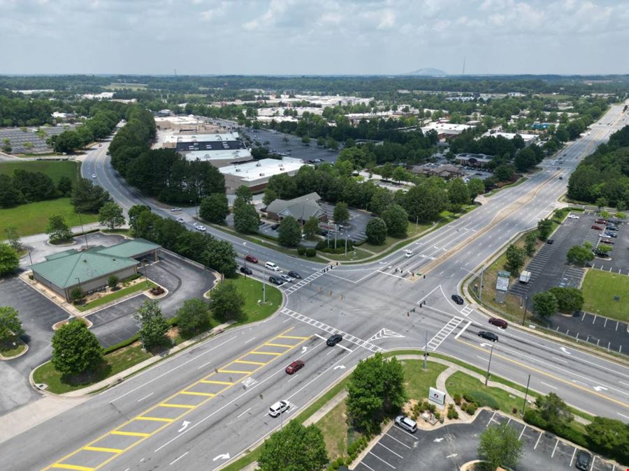 8217 Mall Parkway