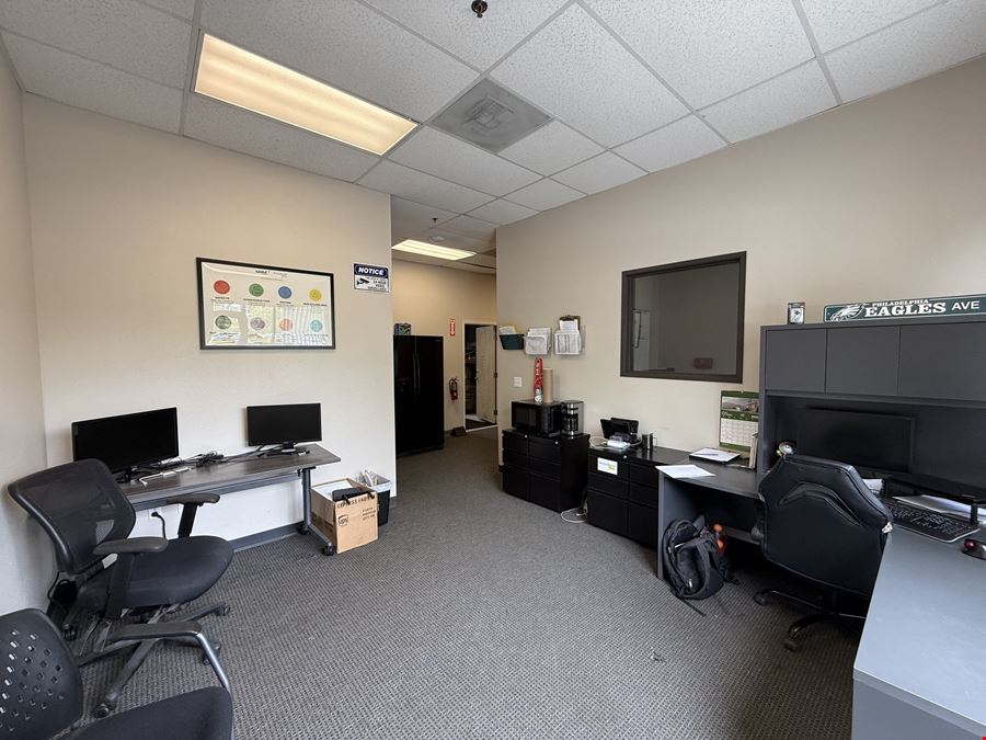 Office/Flex Space Available in Excellent Condition & Move-In Ready