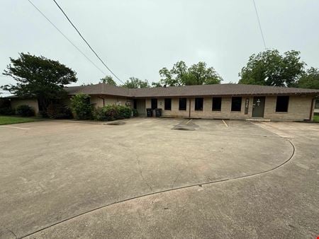 Preview of Office space for Rent at 907 Granbury St