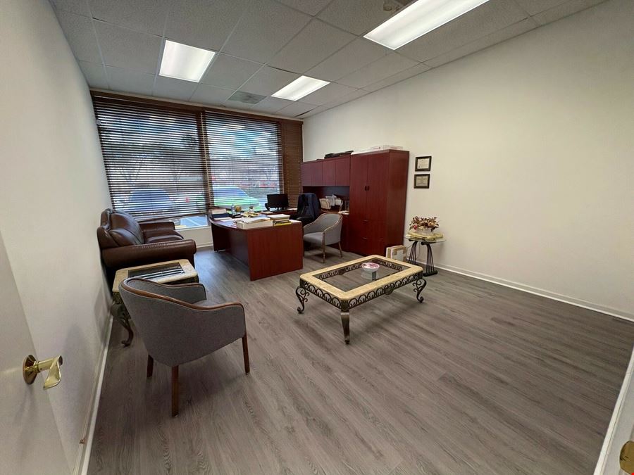 Renovated 2,600 RSF Office Space | Plantation, FL