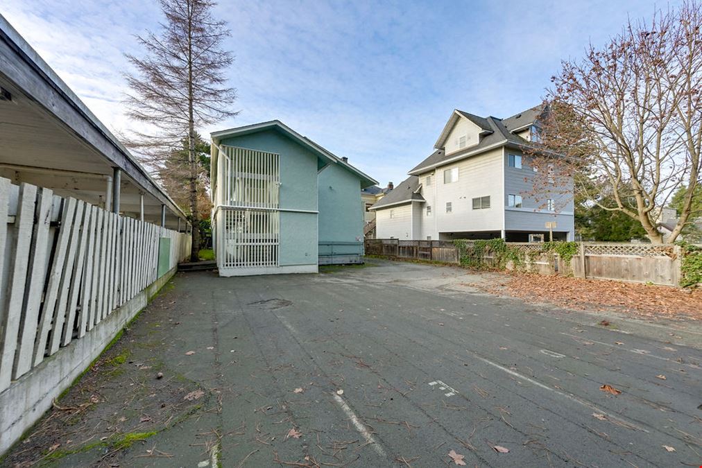 1321 Fernwood Road