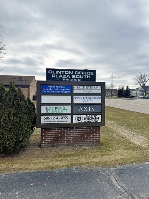Clinton Office Plaza
