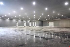 12,383 SF Warehouse & Showroom