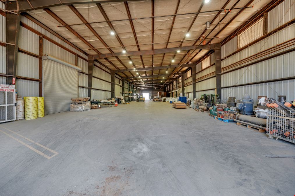 (3) Warehouse Spaces Available in Hanford, CA