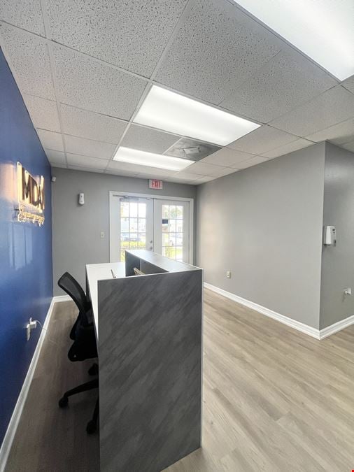 829 E Oak St unit B